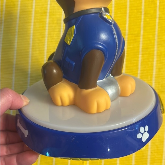 Paw Patrol Chase Talking Night Light - Picture 3 of 13